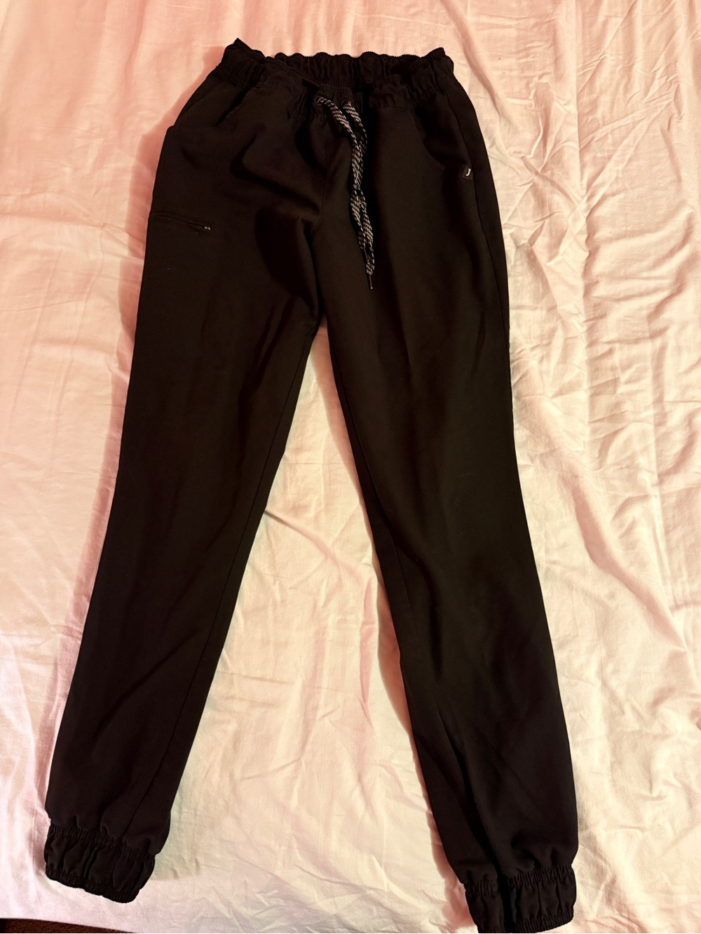 Jaanuu black scrub joggers small